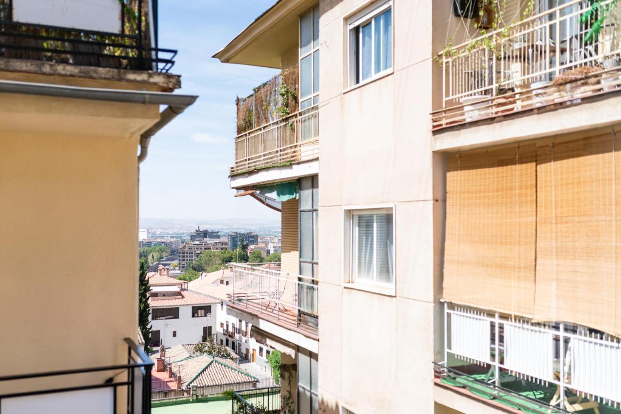 Elegante Y Centrico Alojamiento En Granada Apartment Екстериор снимка