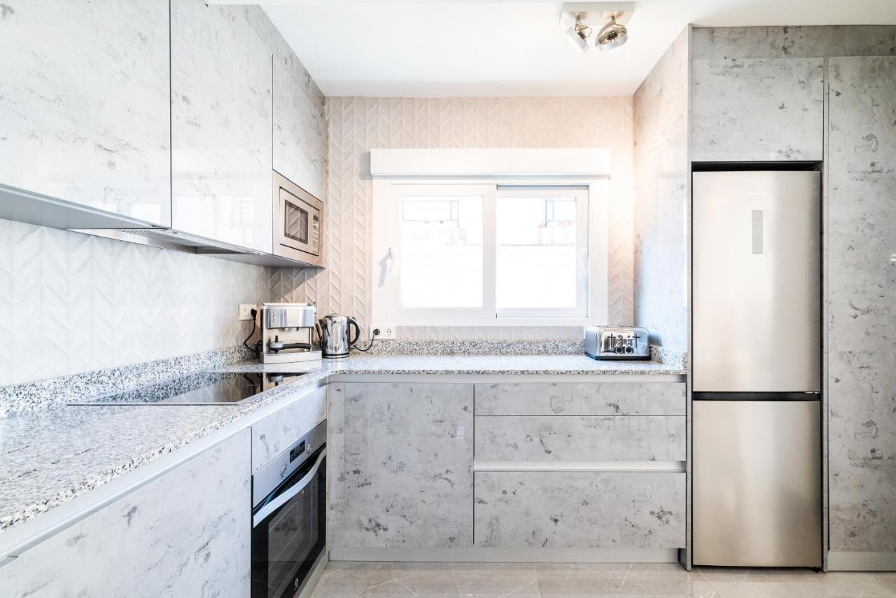 Elegante Y Centrico Alojamiento En Granada Apartment Екстериор снимка